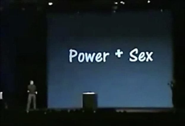 强大与性感，再写苹果钛书：Power+Sex. That’s PowerBook G4 Titanium.