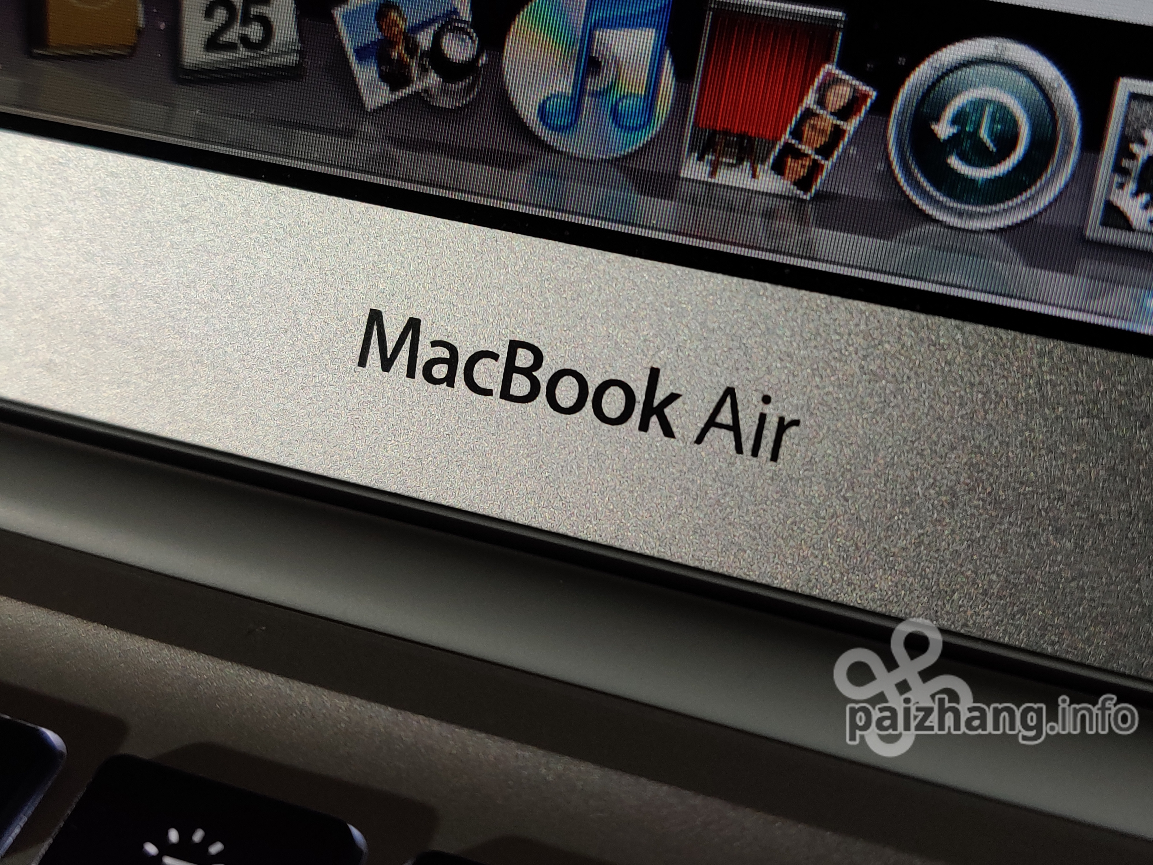 纸袋中拿出的电脑，第一代MacBook Air（2008）体验| paizhang.info